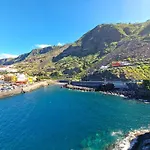 Brisas Del Roque Coastline In * غاراتْشيكو